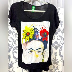 EUC Frida Kahlo‎ Self-Portrait Black Tee Size M